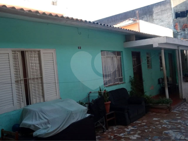 Casa à venda com 3 quartos, sendo 1 suíte,  em Vila Carrão, São Paulo, SP