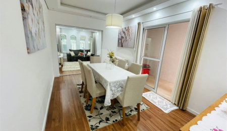 Casa à venda com 4 quartos, sendo 1 suíte,  em Jardim Stella, Santo André, SP