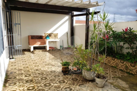 Casa à venda com 3 quartos em Vila Tiradentes, São Paulo, SP