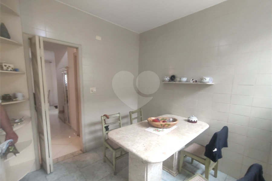 Sobrado à venda com 3 quartos, sendo 1 suíte, em Tremembé, São Paulo, SP