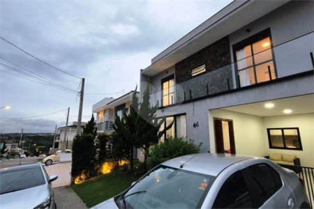Casa à venda ou para alugar com 4 quartos, sendo 3 suítes, no condomínio Villaggio DI San Francesco, Jundiaí - SP