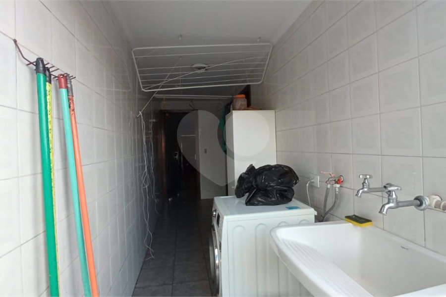 Sobrado à venda com 3 quartos, sendo 1 suíte, em Vila Paulicéia, São Paulo, SP