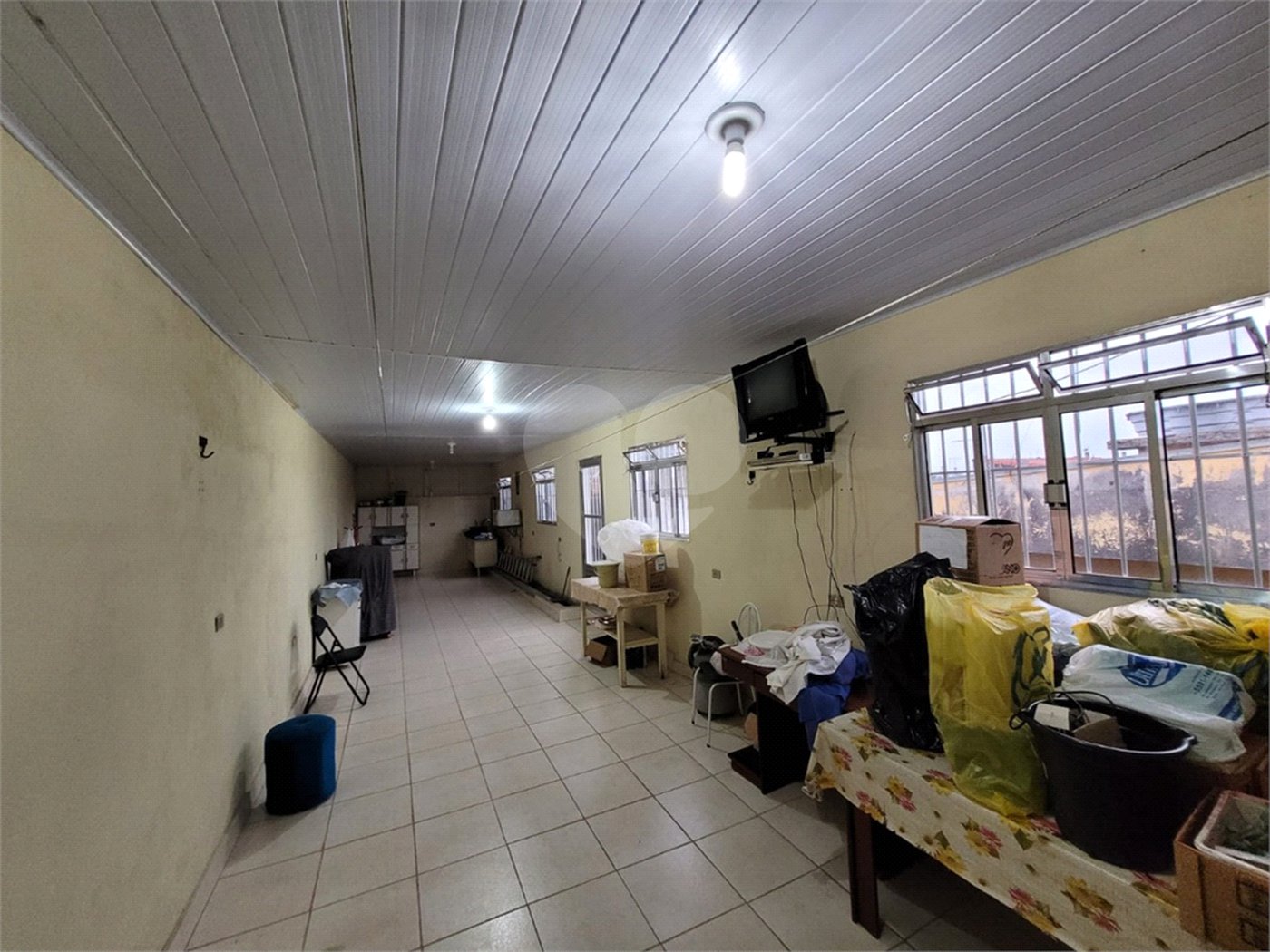 Sobrado à venda com 4 quartos em Vila Jurema, Ferraz de Vasconcelos, SP