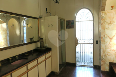 Casa à venda com 5 quartos, sendo 1 suíte, em Jardim Guedala, São Paulo, SP