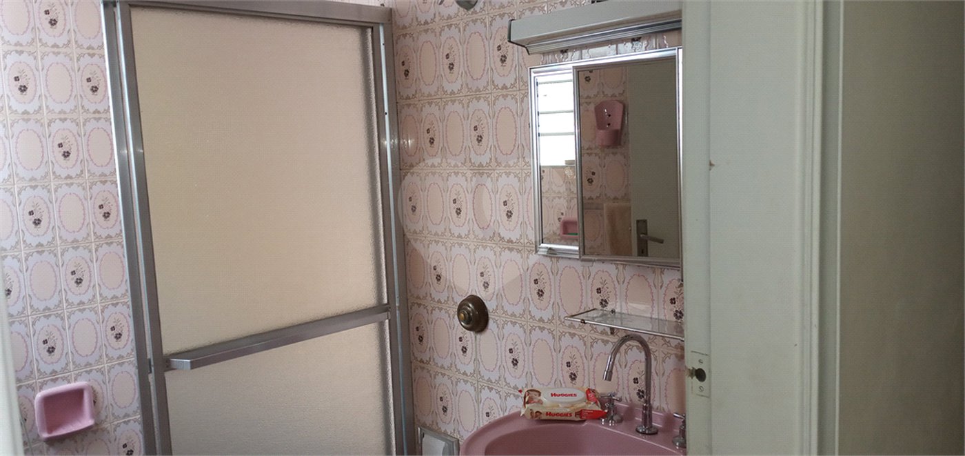 Casa à venda com 4 quartos em Jardim da Glória, São Paulo, SP