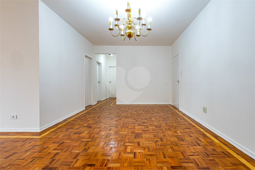 Apartamento à venda com 3 quartos, sendo 1 suíte, em Pinheiros, São Paulo, SP