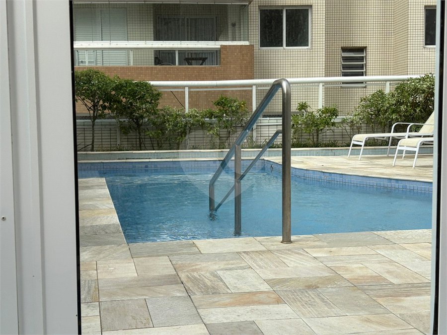 Apartamento à venda com 2 quartos, sendo 1 suíte,  em Boqueirão, Praia Grande, SP