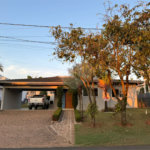 Casa à venda com 4 quartos, sendo 3 suítes, no condomínio Terras de Mont Serrat, Salto - SP