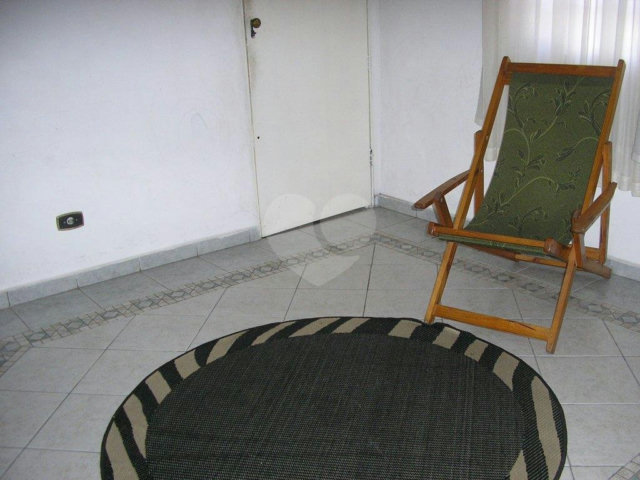 Sobrado à venda com 3 quartos em Carandiru, São Paulo, SP