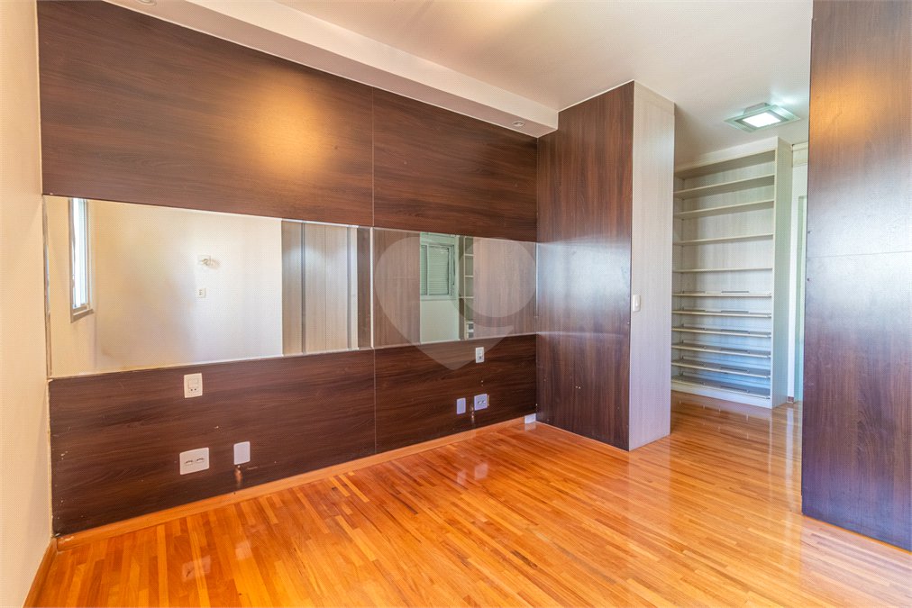 Apartamento à venda com 3 suítes em Brooklin, São Paulo, SP