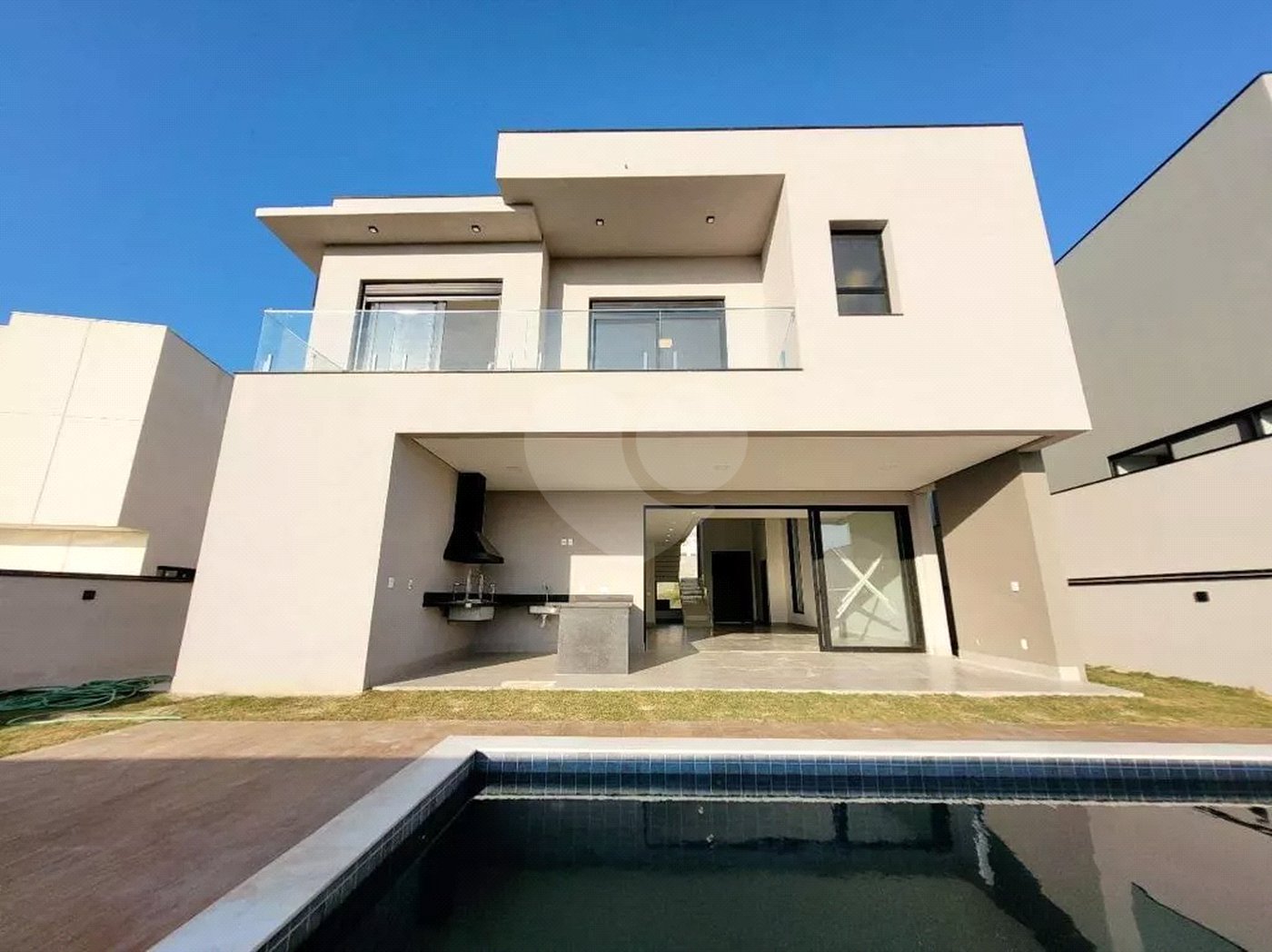 Casa à venda com 5 quartos, sendo 4 suítes,  no condomínio Alphaville Nova Esplanada 3, Votorantim - SP
