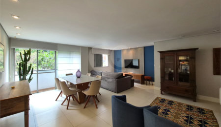 Apartamento à venda com 2 quartos, sendo 1 suíte,  em Vila Andrade, São Paulo, SP