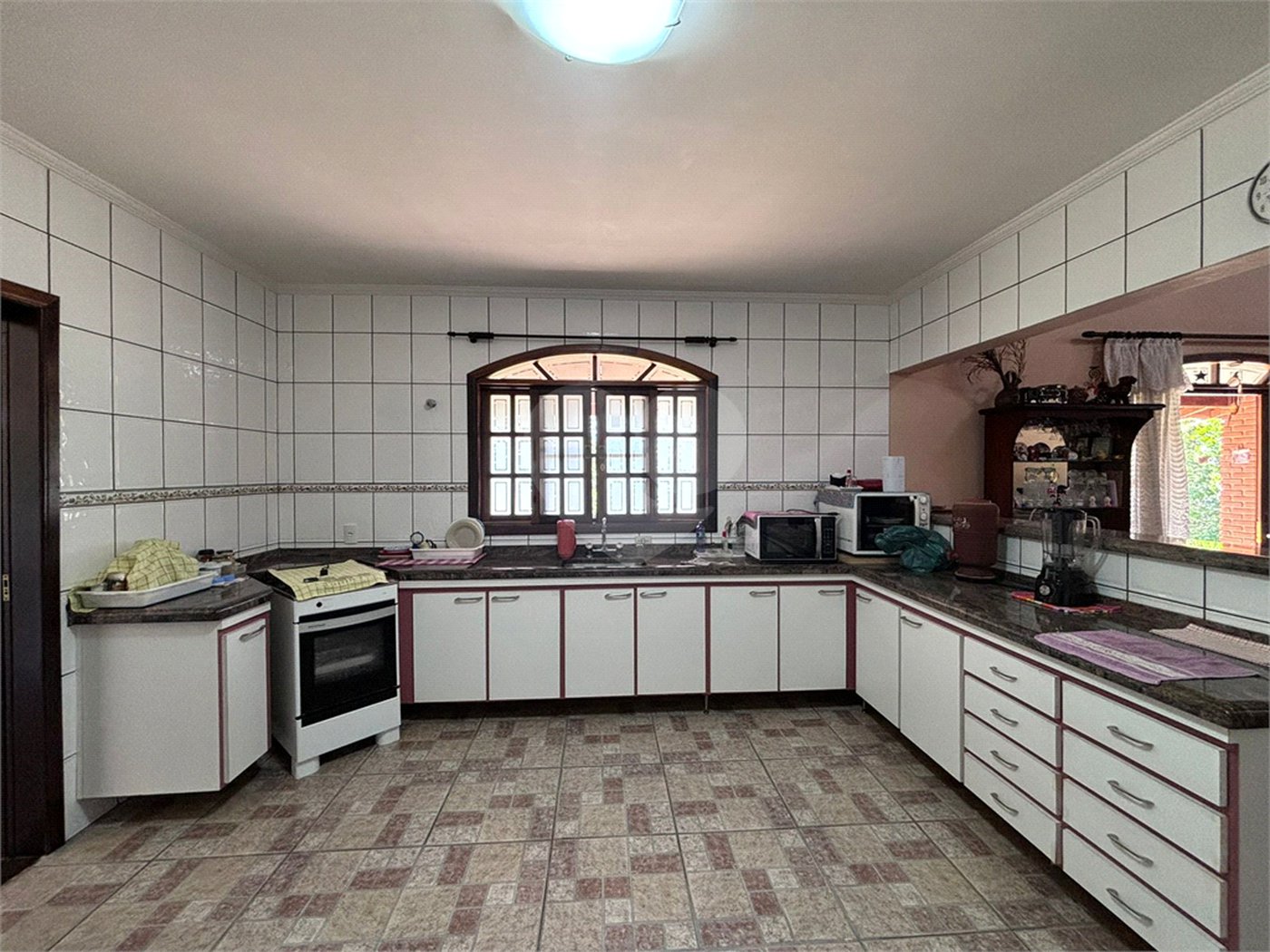 Casa Térrea à venda com 4 quartos, sendo 2 suítes, em Alpes D'Ouro, Bom Jesus dos Perdões, SP