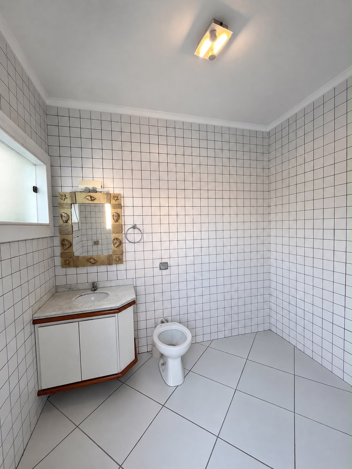 Casa à venda com 3 quartos, sendo 1 suíte,  em Santos Dumont, Três Lagoas, MS
