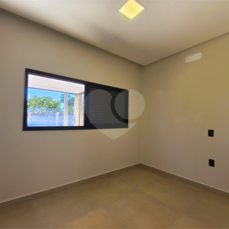Casa à venda com 3 quartos, sendo 1 suíte, no condomínio Horto Florestal Villagio, Sorocaba - SP