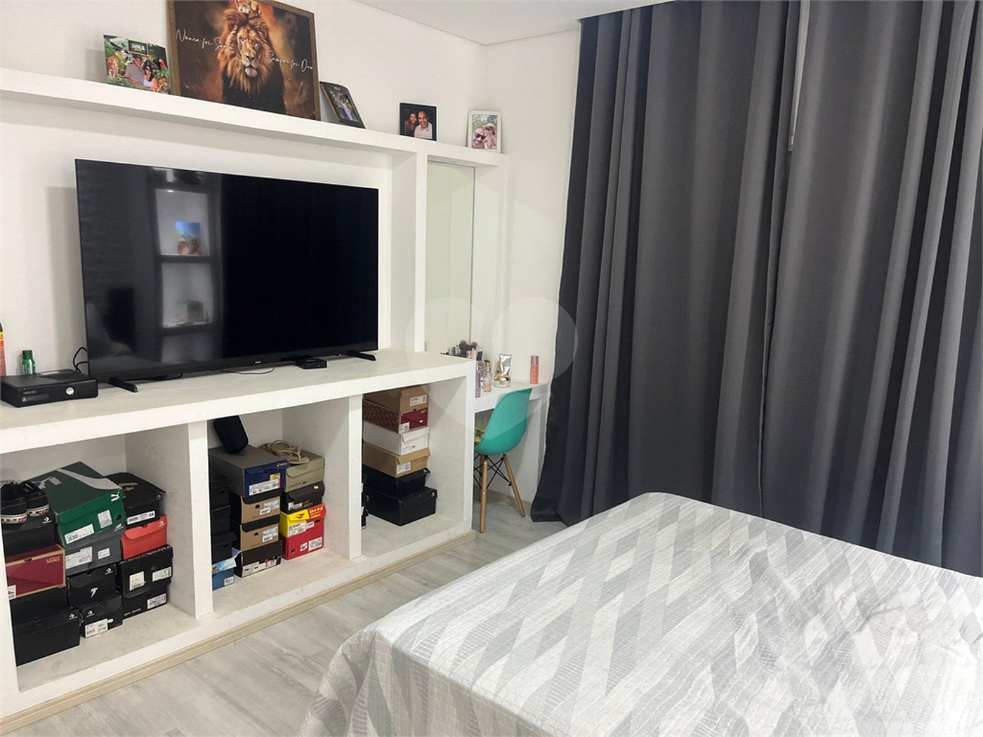 Casa à venda com 3 quartos, sendo 1 suíte, no condomínio Village Ipanema 2, Araçoiaba da Serra - SP