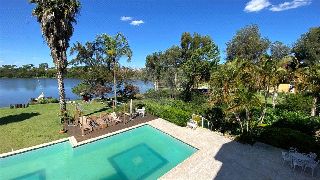 Casa à venda com 5 suítes no condomínio Fazenda Lago Azul, Araçoiaba da Serra - SP