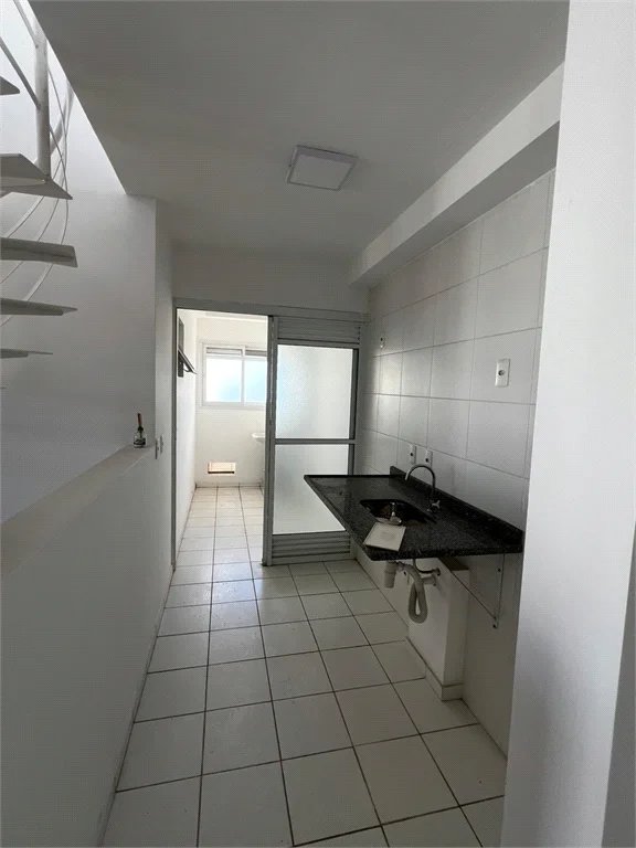 Apartamento à venda com 3 quartos, sendo 2 suítes, em Parque Reboucas, São Paulo, SP