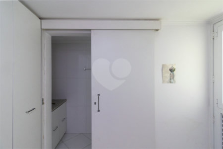 Sobrado à venda com 6 quartos, sendo 4 suítes,  em Alto da Lapa, São Paulo, SP