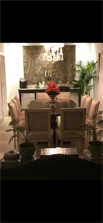Casa Térrea à venda ou para alugar com 4 quartos, sendo 2 suítes, em Jardim Guedala, São Paulo, SP