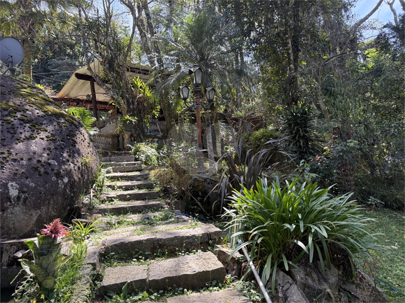 Casa à venda com 4 quartos no condomínio Parque Suiça, Caieiras - SP