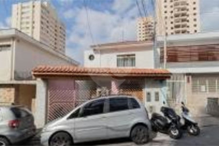 Sobrado à venda com 6 quartos, sendo 5 suítes,  em Santana, São Paulo, SP