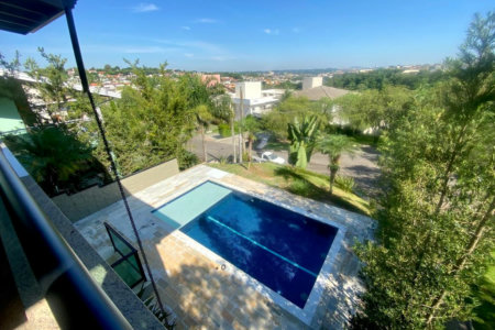 Casa à venda com 4 quartos, sendo 2 suítes, no condomínio Bosque de Grevilea, Vinhedo - SP