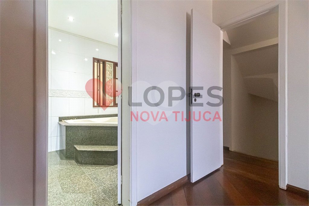 Casa de Vila à venda com 3 quartos, sendo 1 suíte, em Freguesia (jacarepaguá), Rio de Janeiro, RJ