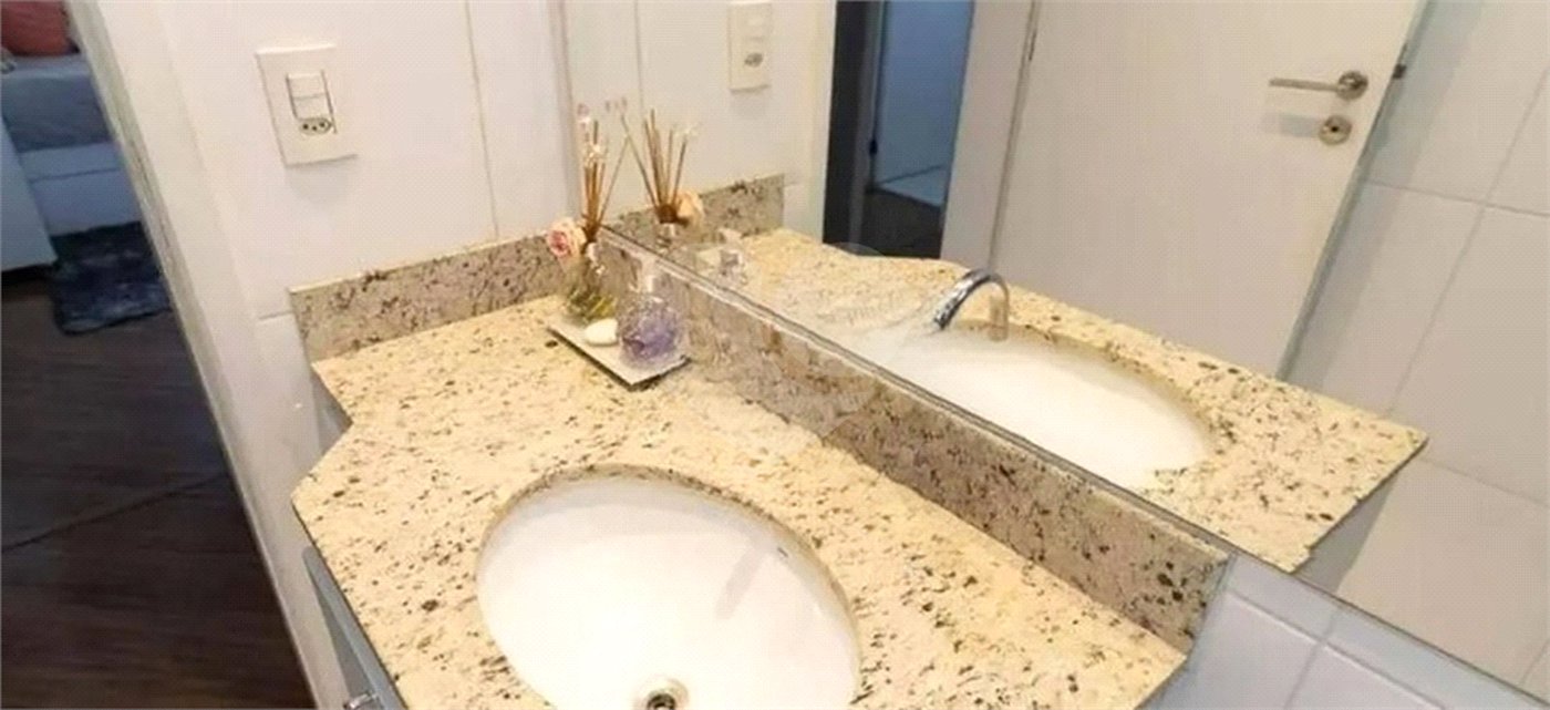 Apartamento à venda com 3 quartos, sendo 1 suíte, em Saúde, São Paulo, SP