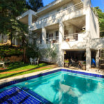 Casa à venda com 4 suítes no condomínio Vila Alba, São Paulo - SP