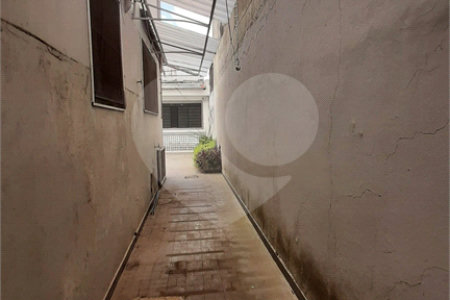 Sobrado à venda com 4 quartos, sendo 2 suítes, em Brooklin Paulista, São Paulo, SP