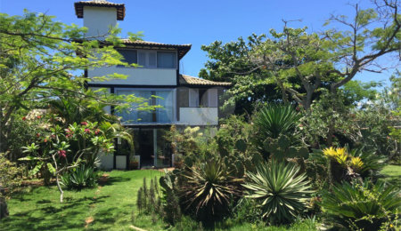Casa à venda ou para alugar com 3 suítes em Marina, Armação dos Búzios, RJ