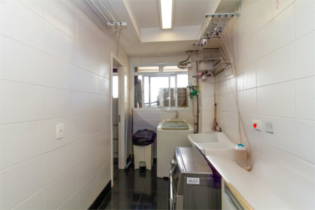 Apartamento de Alto Padrão no Campo Belo para venda com porteira fechada, com 4 dormitórios suítes e 4 vagas com lazer de club.