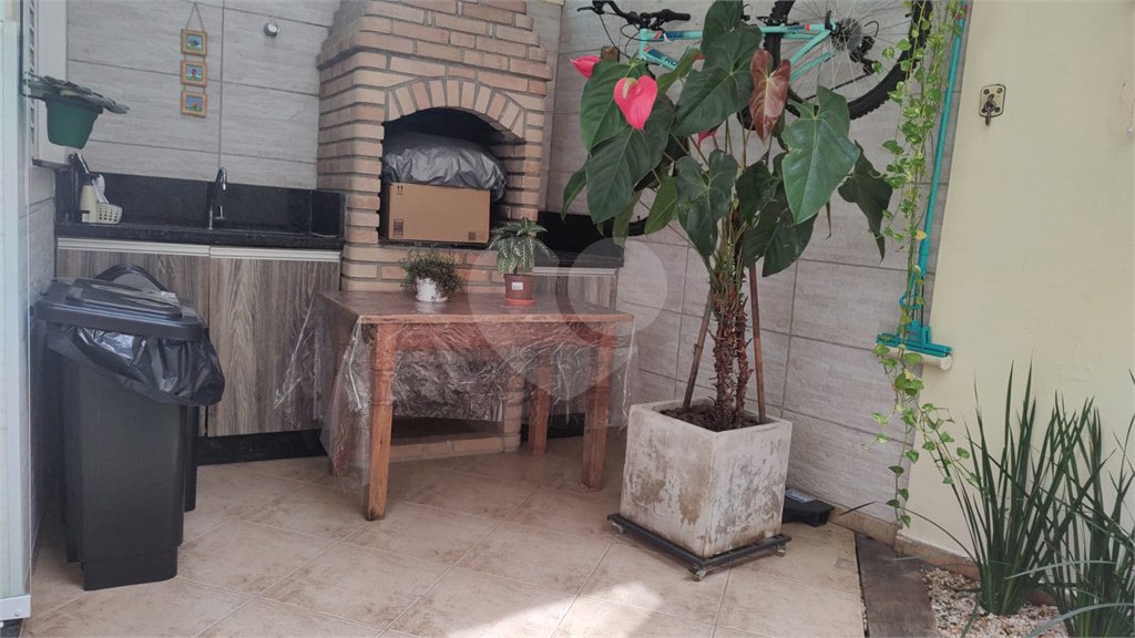 Sobrado à venda com 3 quartos, sendo 1 suíte, em Chora Menino, São Paulo, SP