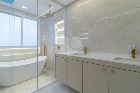 Apartamento à venda com 4 suítes em Vila Sofia, São Paulo, SP