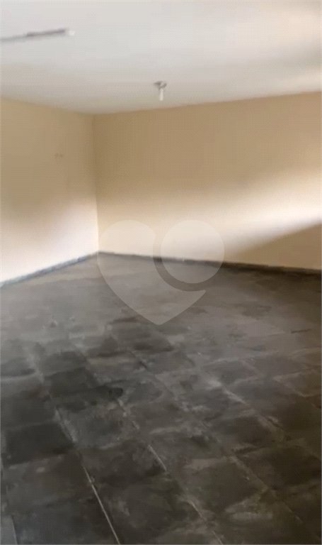 Sobrado à venda com 3 suítes em Barreiro, Mairiporã, SP