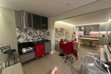 Apartamento à venda com 3 quartos, sendo 2 suítes, em Santo Amaro, São Paulo, SP