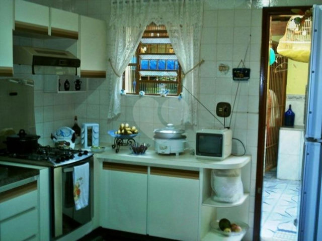 Sobrado à venda com 3 quartos, sendo 1 suíte,  em Horto, São Paulo, SP