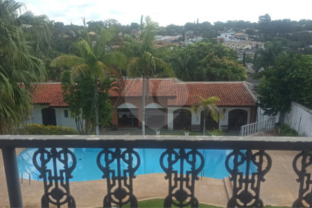 Casa à venda com 4 quartos, sendo 3 suítes, em Jardim Itaperi, Atibaia, SP