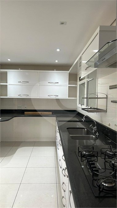Apartamento para alugar com 3 suítes em Santana, São Paulo, SP