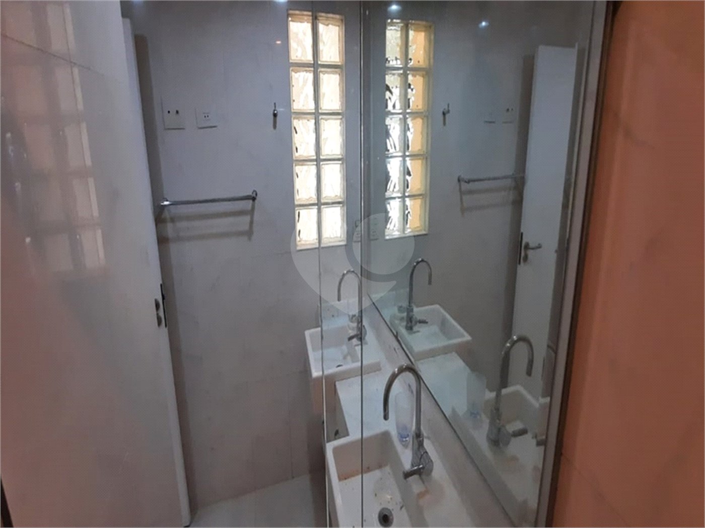 Apartamento à venda com 3 quartos, sendo 1 suíte, em Vila Paulicéia, São Paulo, SP