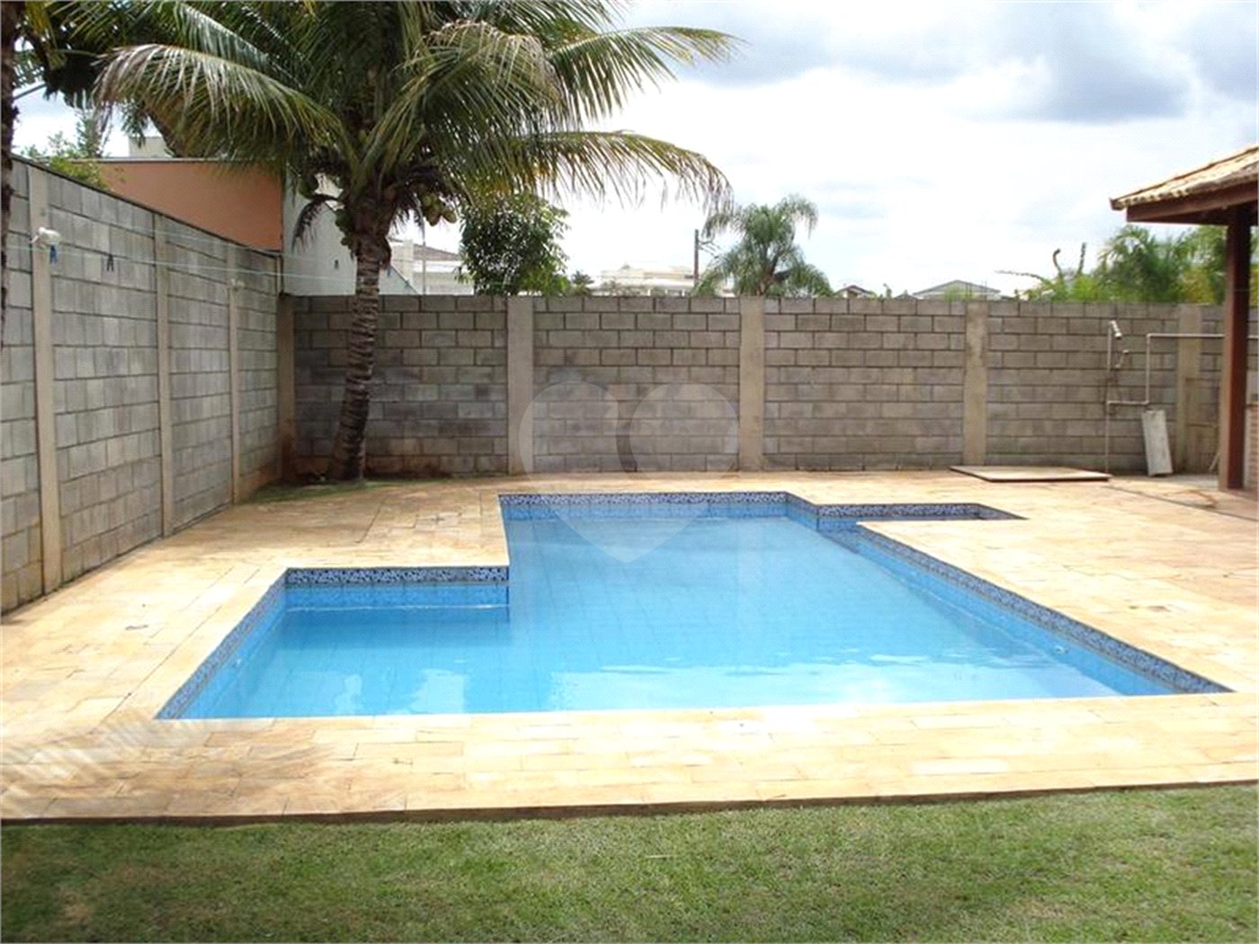 Casa à venda com 3 suítes no condomínio Fazenda Imperial, Sorocaba - SP