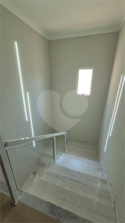 Casa à venda com 3 suítes no condomínio Residencial Villa Di Treviso, Vinhedo - SP