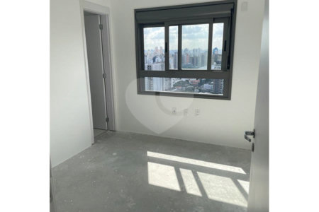 Apartamento à venda com 3 suítes em Campo Belo, São Paulo, SP