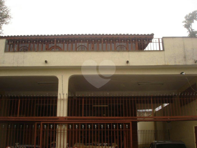Sobrado à venda com 5 quartos, sendo 2 suítes,  em Jardim Leonor Mendes de Barros, São Paulo, SP