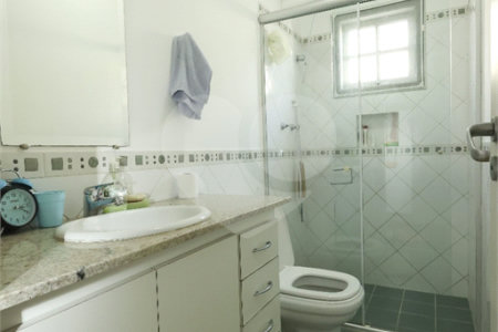 Casa à venda com 4 quartos, sendo 1 suíte, em Chácara Santo Antônio, São Paulo, SP