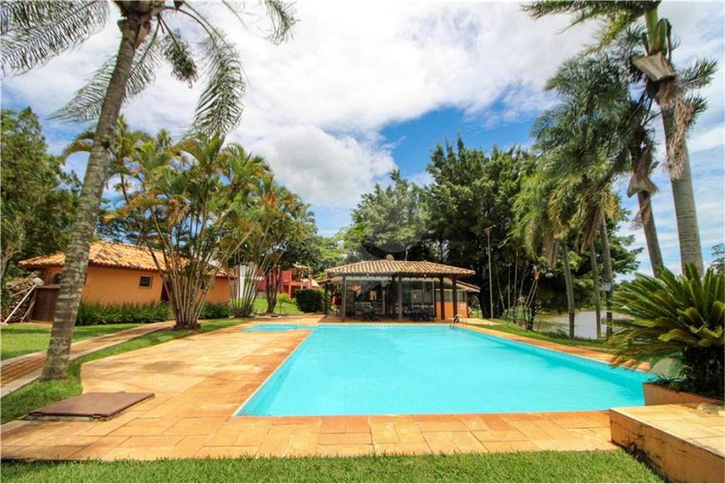 Casa à venda com 4 quartos, sendo 2 suítes, no condomínio Eco Clube Vivendas do Lago, Sorocaba - SP