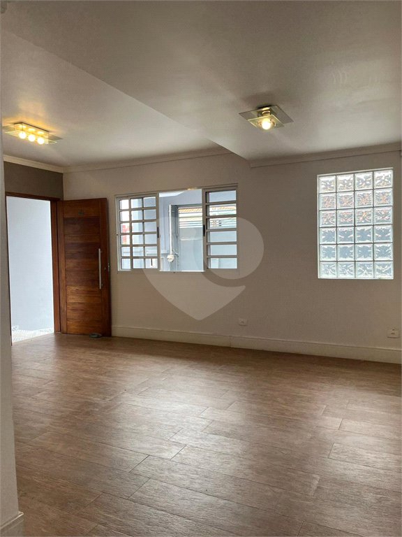 Casa à venda com 3 suítes em Vila Morse, São Paulo, SP