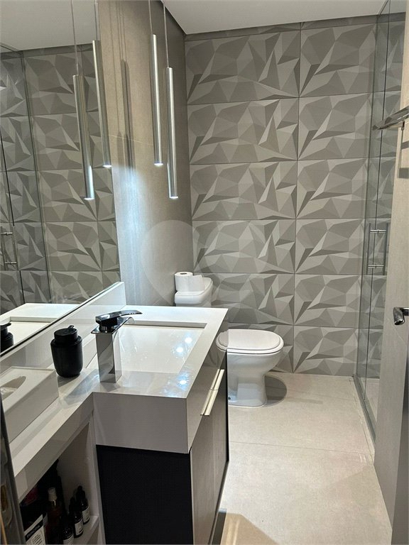 Apartamento à venda com 3 quartos, sendo 1 suíte, em Vila Scarpelli, Santo André, SP