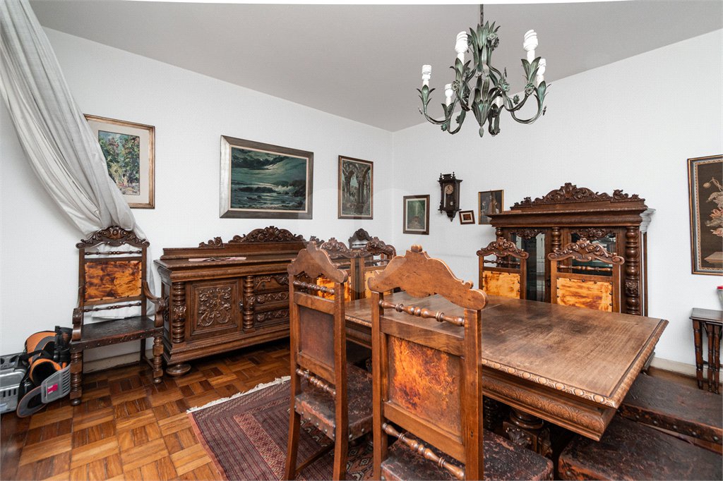 Apartamento à venda com 4 quartos, sendo 1 suíte, em Higienópolis, São Paulo, SP